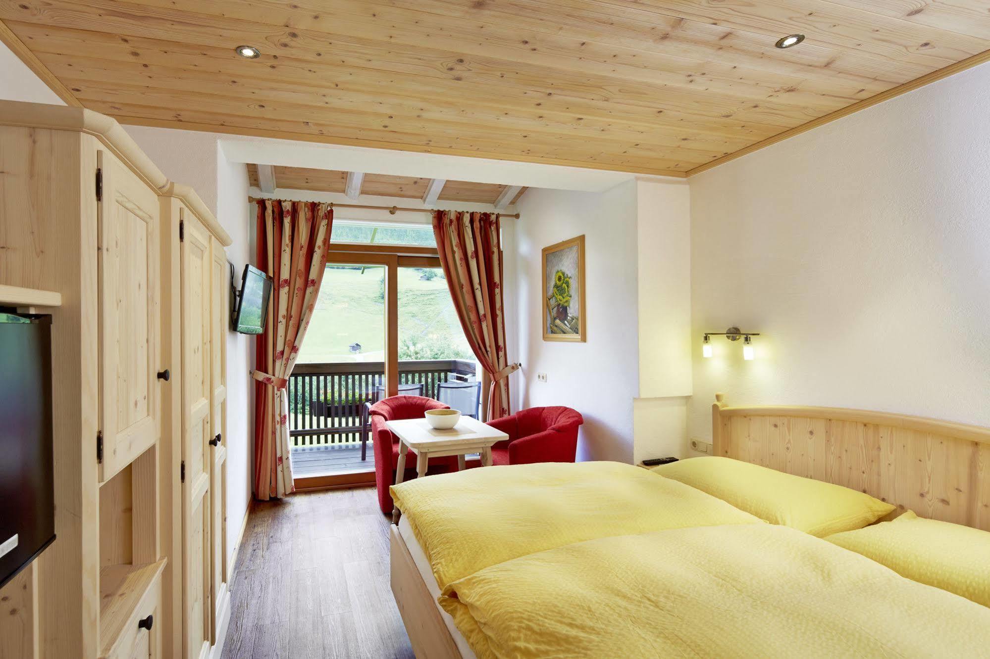 Farm stay Vordergugg *